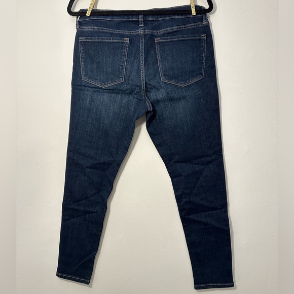 NWT Banana Republic High-Rise Skinny Jeans Size 30P in Dark Wash - Picture 3 of 3